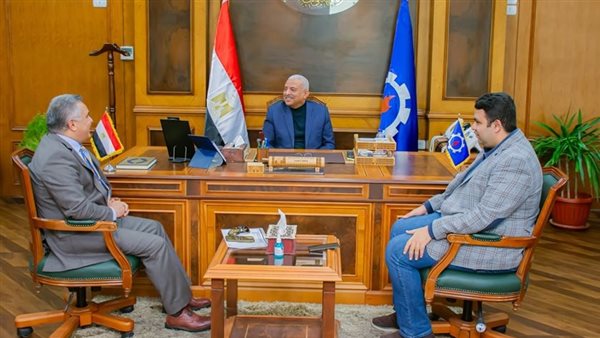 محافظ السويس ورئيس