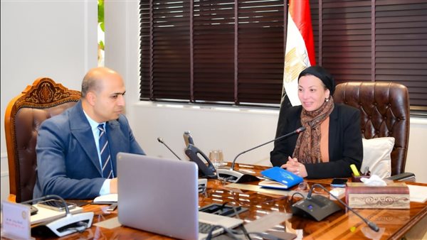 وزيرة البيئة 