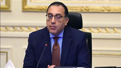 رئيس الوزراء يستقبل شباب حفل إفطار رمضان في المطرية