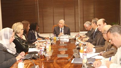 وزير الزراعة يبحث مع البنك الدولي المشروعات المشتركة والتعاون المستقبلي