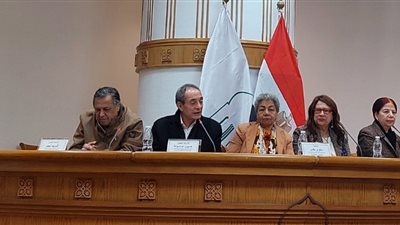 نقاد وأدباء يلقون الضوء على الأدب الفلسطيني بـ الأعلى للثقافة