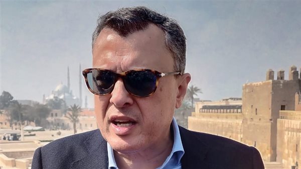 وزير السياحة والآثار