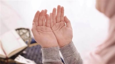 أجمل دعاء للزوج في ليلة النصف من شعبان.. يارب وسع رزقه وبارك في عمره