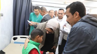 9 يتلقون الرعاية.. محافظ الوادي الجديد: خروج 46 طالبا مصابا في حادث السيرك من المستشفى