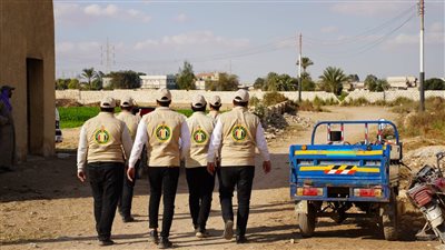 لحصر احتياجات الأهالي.. بيت الزكاة يبدأ المسح الشامل لقريتي طما فيوم وكوم الرمل قبلي ببني سويف