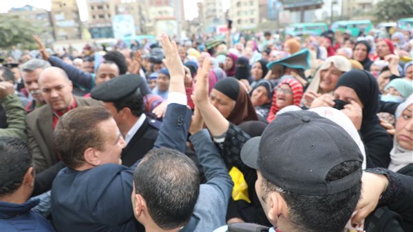 افتتاح معرض أهلا