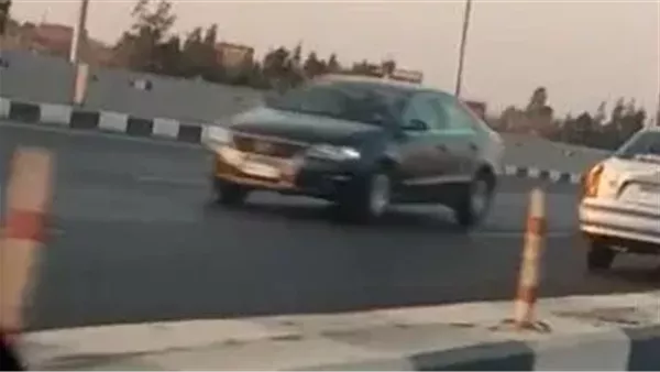 سير عكس الاتجاة 