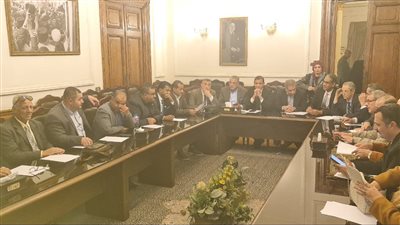 يمامة يوقف اجتماع الهيئة العليا للوفد لحين حضوره 