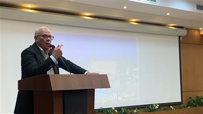 محافظ بورسعيد يطالب المواطنين بالبعد عن موائد الرحمن وتوزيع التمور على الصائمين: ادعموا الأسر المتعففة