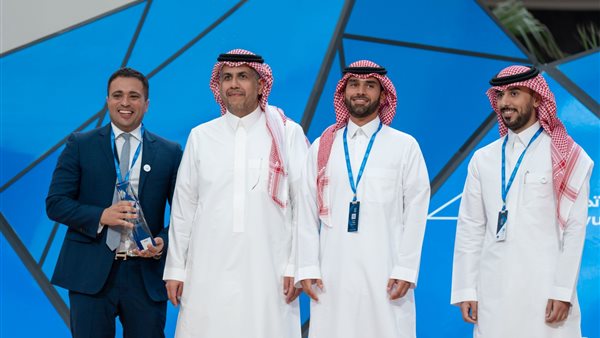 تسلن جائزة أفضل دار