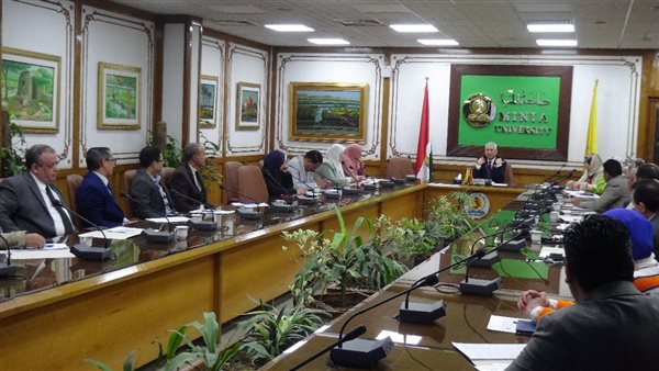 رئيس جامعة المنيا