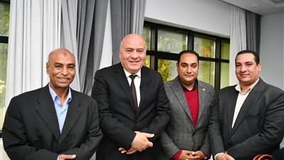 خلال استقباله اللجنة النقابية للصحفيين.. محافظ قنا يبحث آليات تعزيز التعاون الإعلامي