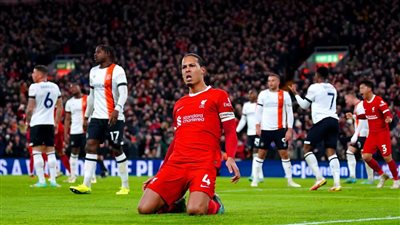 نتيجة مباراة ليفربول ولوتون تاون.. الريدز يفوز برباعية بدون محمد صلاح