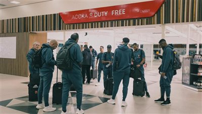 حادث طائرة الأهلي| تضرر المقدمة يجبر البعثة على البقاء في أكرا.. ومساعٍ لتأجيل مباراة ميدياما