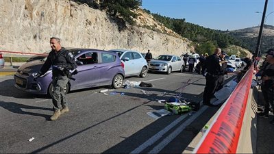 مقتل إسرائيلي وإصابة آخرين في هجوم قرب القدس المحتلة