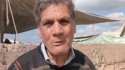 قصة كفاح عم سعيد أشهر إسكافي بكفر الشيخ: ابني لاعب كرة ونفسي أشوفه في نادي كويس | بث مباشر