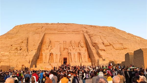 احتفالات تعامد الشمس