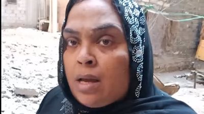 إحدى سكان العقارين المائلين بالإسكندرية بعد إزالتهما: اشتريت الشقة من 10 شهور وصاحبها نصب عليا| بث مباشر