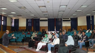 تعليم القاهرة تشهد ختام ورش عمل التوعية في مجال الحفاظ على البيئة من التغيرات المناخية