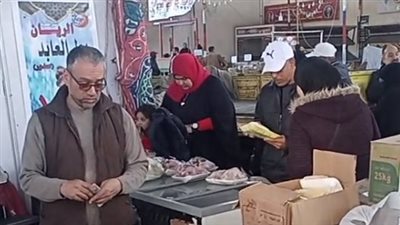 3 فرخات بـ 140 جنيها.. إقبال على الدواجن المجمدة لانخفاض سعرها بـ أهلا رمضان ببورسعيد| بث مباشر