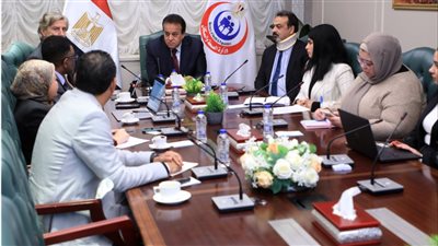 وزير الصحة يناقش مع ممثل برنامج الأمم المتحدة الإنمائي دعم مشروع التطوير المؤسسي الشامل