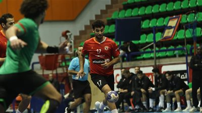 الأهلي يفوز على سبورتنج بدوري المحترفين لكرة اليد 