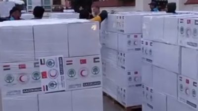 كراتين رمضان وبطاطين.. الهلال الأحمر ببورسعيد يجهز قافلة مساعدات لأهالي غزة | بث مباشر