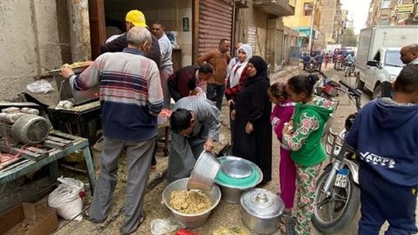 إقبال أهالي الأقصر