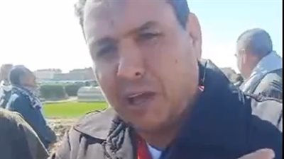 أهالي البحيرة ينتظرون تشييع جثمان أحد ضحايا حادث الطريق الصحراوي| بث مباشر