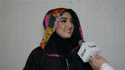 هلا رشدي: الجمهور انتقدني لما غنيت محمد رسول الله بالحجاب.. وعمري ما هعتزل السوشيال ميديا