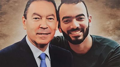 نجل الدكتور هاني الناظر يستكمل مشوار أبيه في عمل الخير: اللي عنده سؤال يكتبه في التعليقات