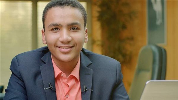 الطالب الفائز 