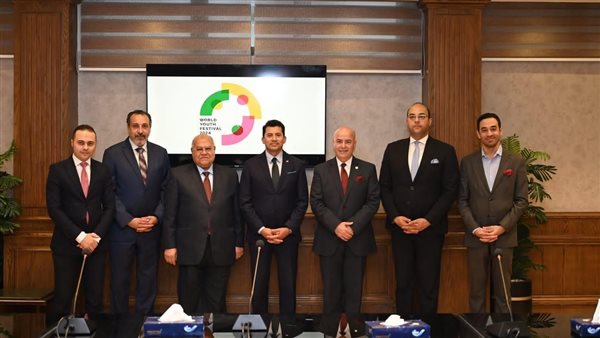 اللجنة المصرية للمهرجان