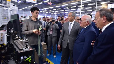 وزير العمل يكشف استثمارا يابانيا يوفر 12 ألف فرصة عمل ببورسعيد