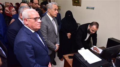 وزير العمل: المنصة الإلكترونية للعمالة غير المنتظمة تسهل إجراءات تسجيل البيانات على أصحاب الأعمال | صور 