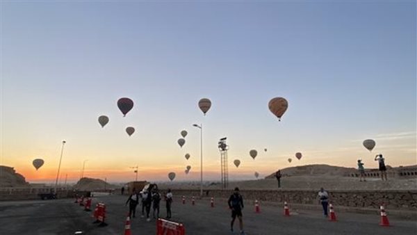 البالون الطائر بالأقصر