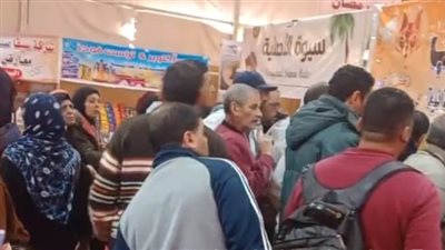 زحام على معرض أهلا رمضان بالإسكندرية لشراء السلع بأسعار مخفضة | بث مباشر