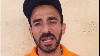 عامل نظافة يعيد 300 ألف جنيه لصاحبها بالإسكندرية: لقيتهم تحت عربية وأنا شغال| بث مباشر