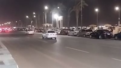 رياح مثيرة للأتربة والرمال تضرب السويس.. وتحذيرات لقائدي السيارات | بث مباشر