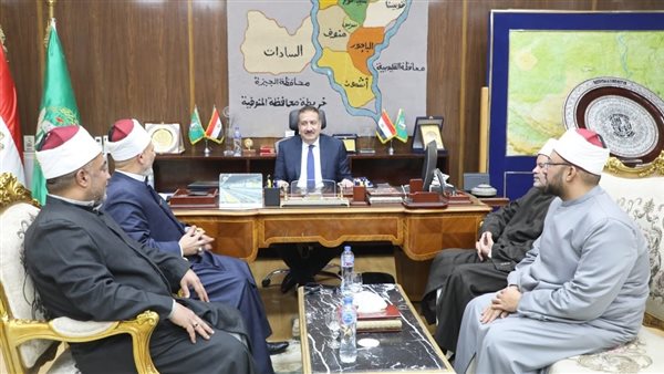 محافظ المنوفية يستقبل