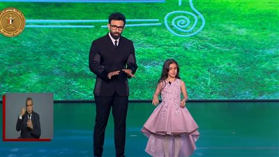 استجابة لطفلة من ذوي الإعاقة البصرية.. السيسي يوجه 3 وزارات بتوفير أفلام كرتون ذات وصف صوتي 