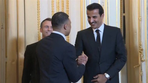 أمير قطر ورئيس فرنسا