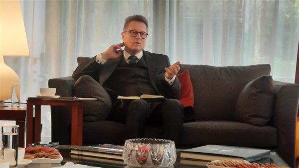 فرانك هارتمان السفير