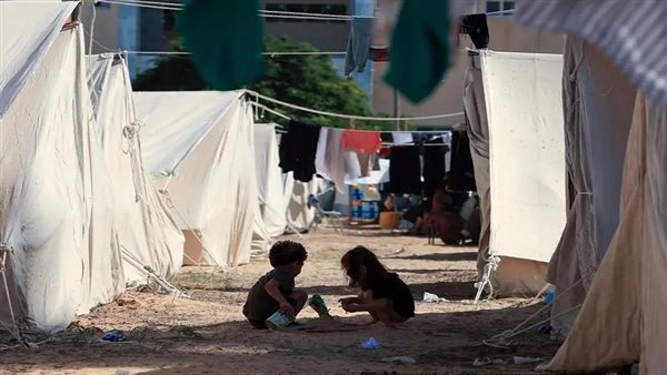 مخيمات النازحين في