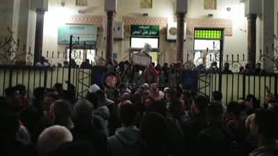 وسط انهيار أسرته.. المئات يشيعون جنازة الطالب الأزهري المقتول على يد آخر بالمنوفية