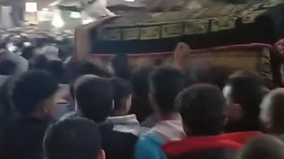 المئات يشاركون في تشييع جثمان طالب المنوفية المقتول على يد زميله | بث مباشر 