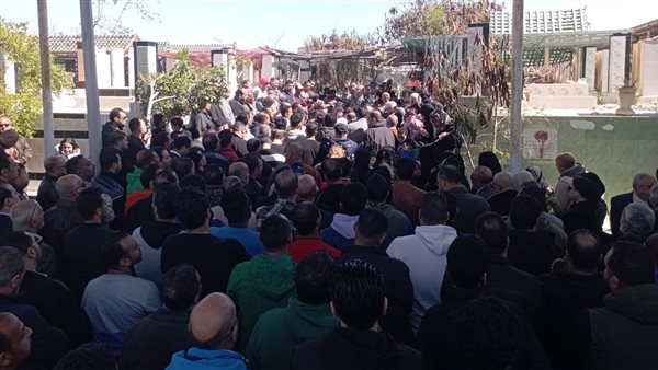 جنازة مهيبة لوالد