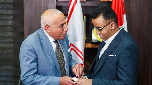 حسين لبيب يستقبل