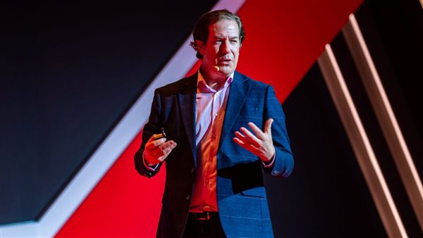 المصوّر والفنّان