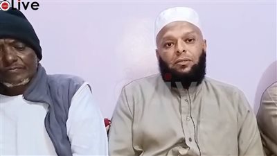 أهالي توشكى بأسوان يستغيثون من شاب متعاطي مواد مخدرة: بيقتحم بيوتنا بأسلحة وسرق تليفون بنت | بث مباشر